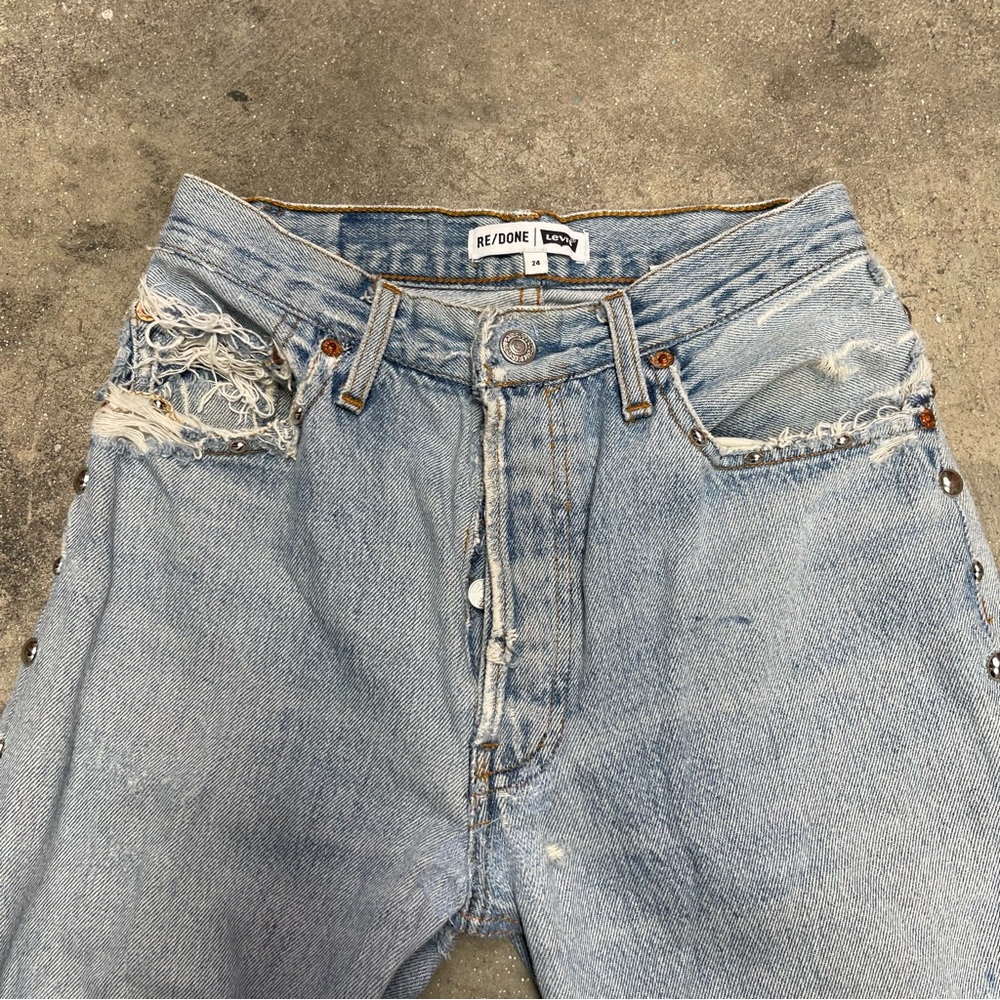 RE/DONE Straight Leg Distressed High Rise Studded Jeans 24 - Picture 4 of 10